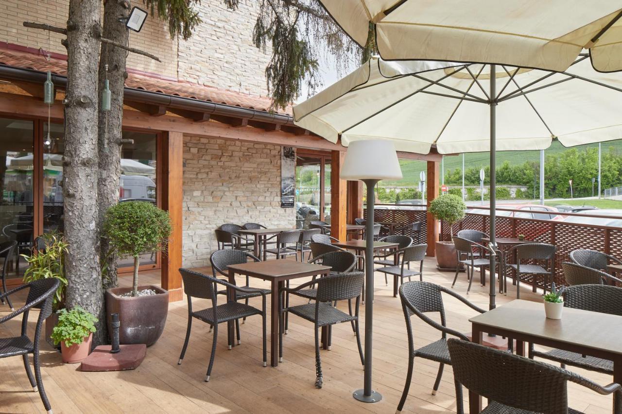 Hotel Iriguibel Huarte Pamplona Extérieur photo