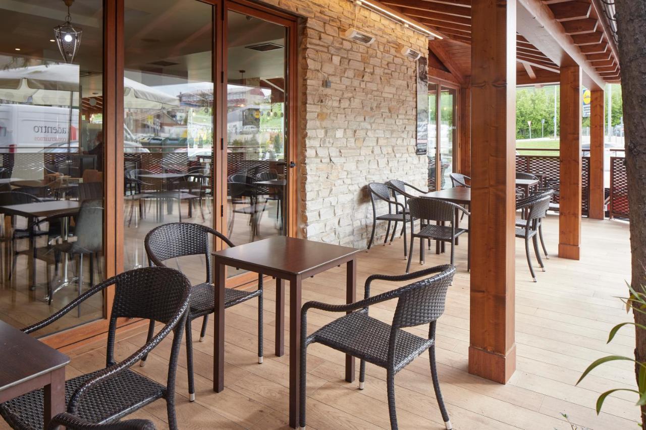 Hotel Iriguibel Huarte Pamplona Extérieur photo