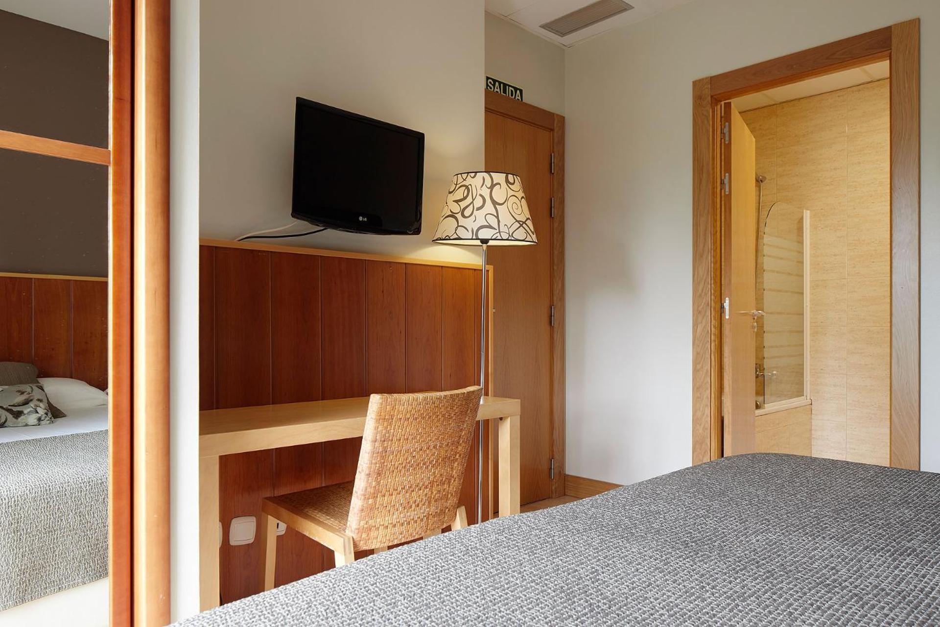 Hotel Iriguibel Huarte Pamplona Extérieur photo
