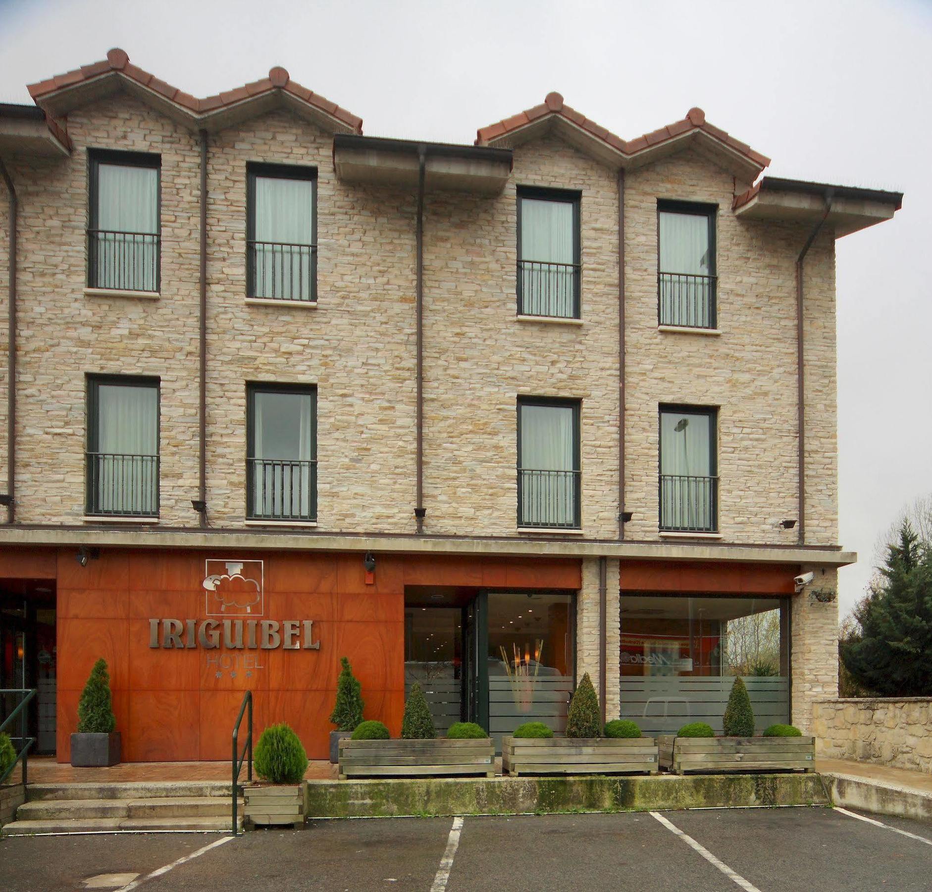 Hotel Iriguibel Huarte Pamplona Extérieur photo