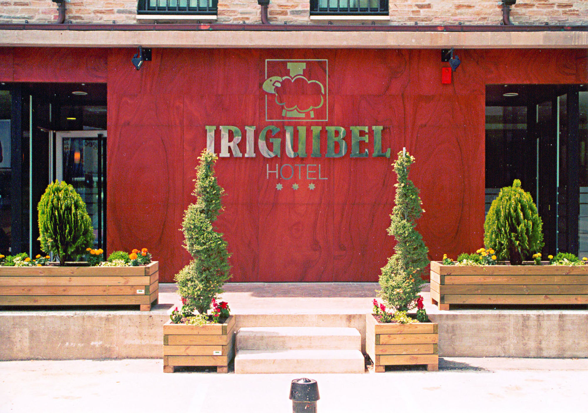 Hotel Iriguibel Huarte Pamplona Extérieur photo