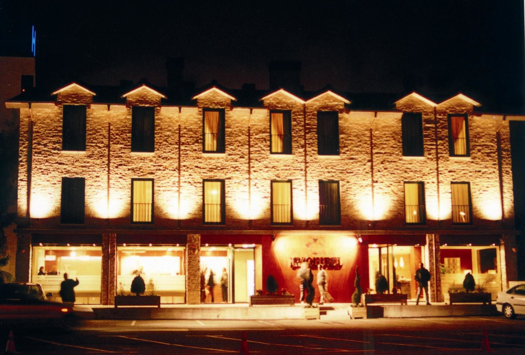 Hotel Iriguibel Huarte Pamplona Extérieur photo
